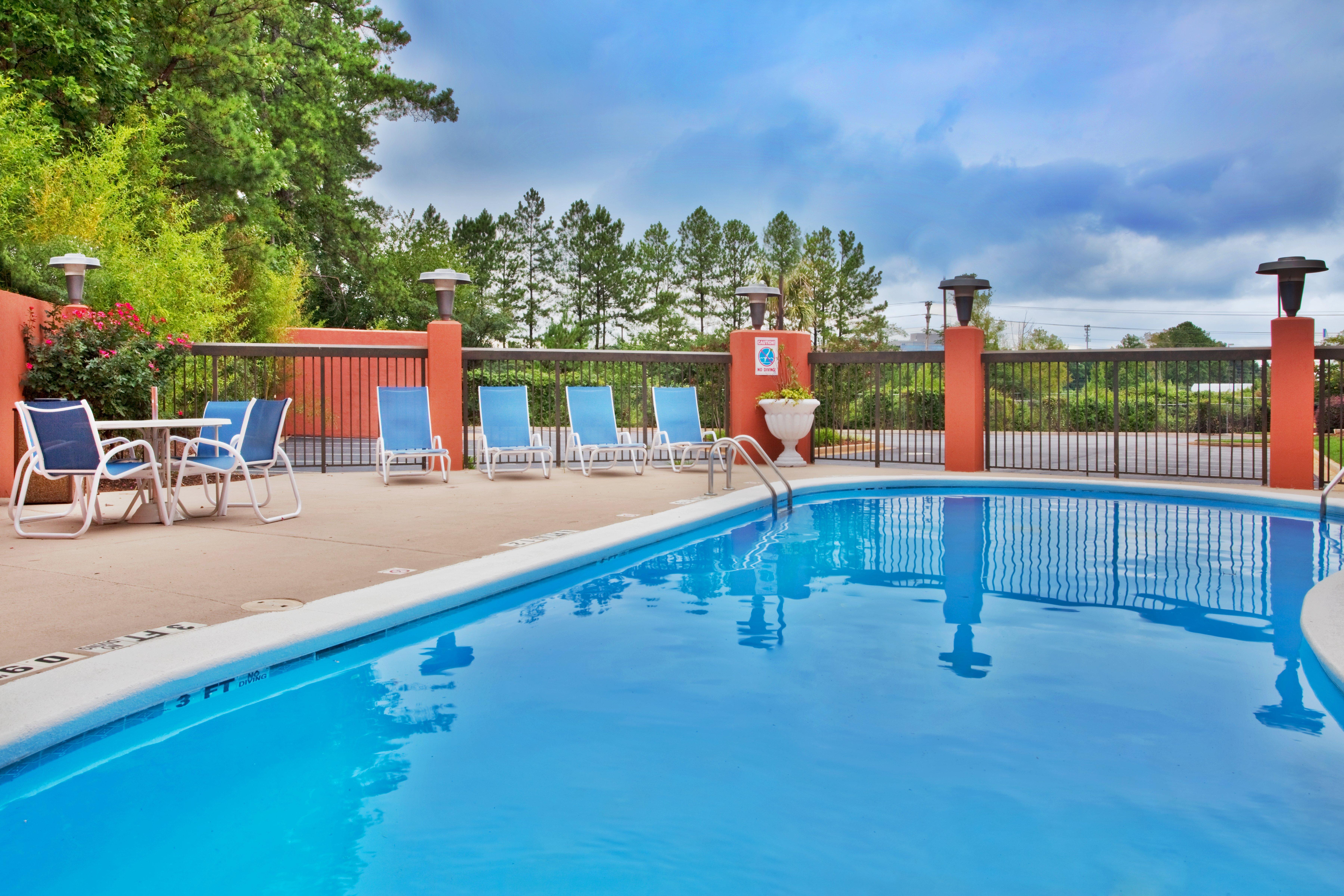 Holiday Inn Express Hotel & Suites Lawrenceville By Ihg Kültér fotó