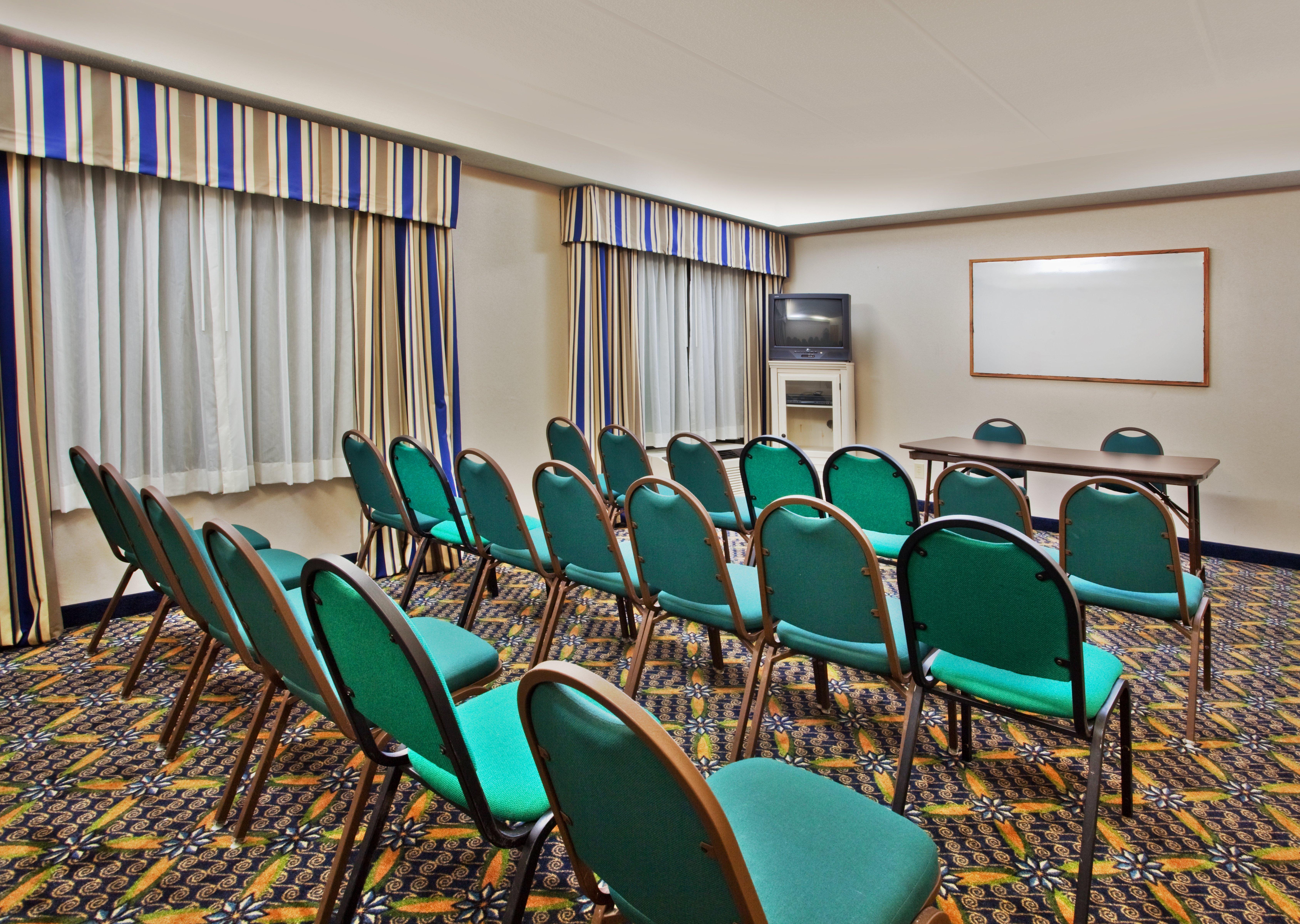 Holiday Inn Express Hotel & Suites Lawrenceville By Ihg Kültér fotó
