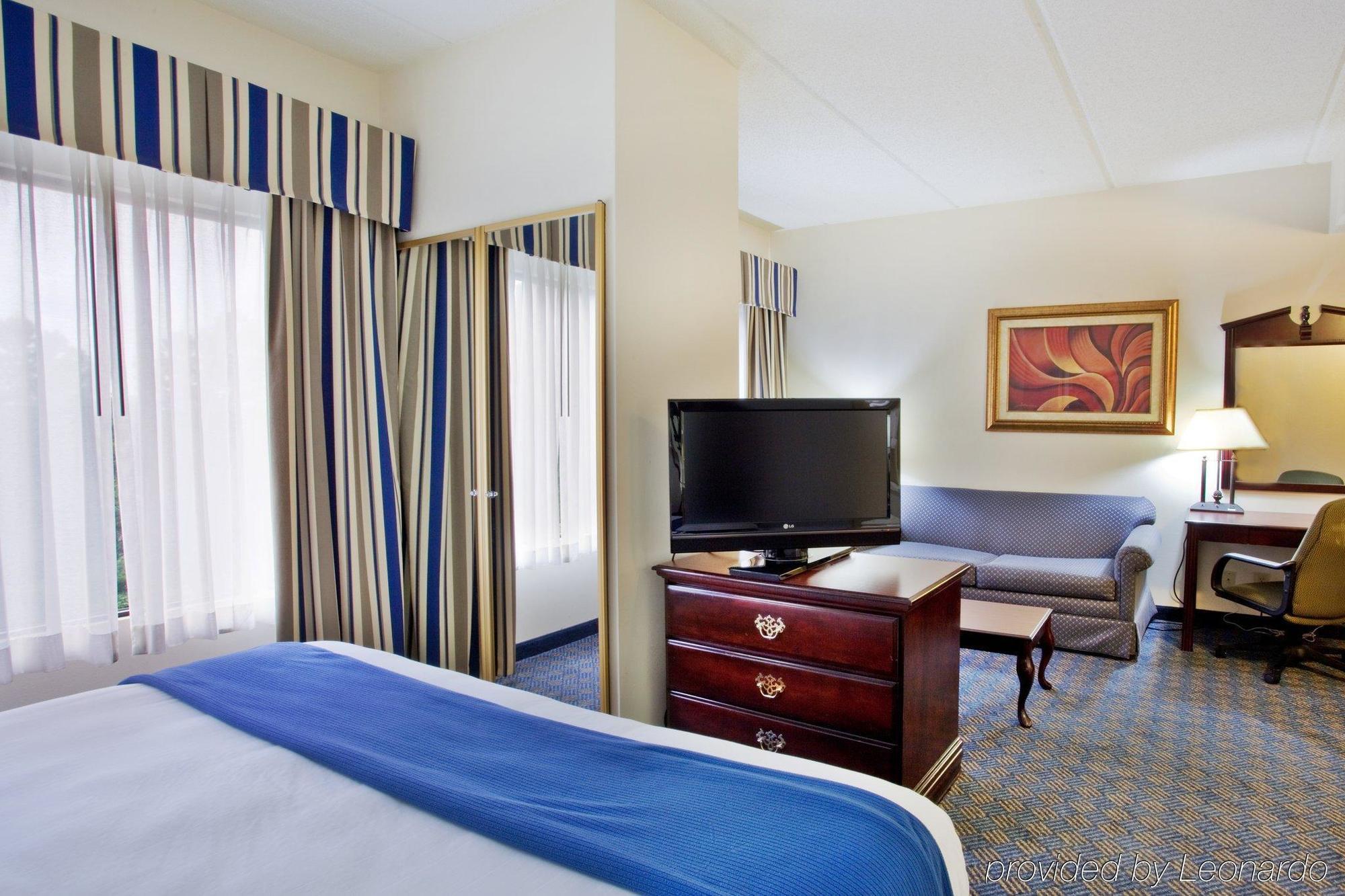 Holiday Inn Express Hotel & Suites Lawrenceville By Ihg Kültér fotó