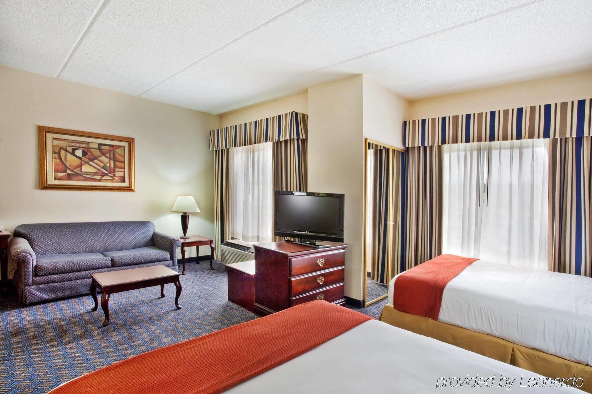 Holiday Inn Express Hotel & Suites Lawrenceville By Ihg Kültér fotó